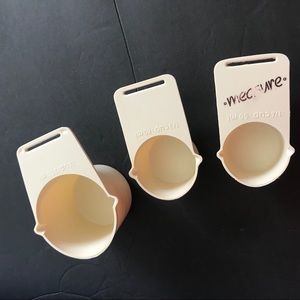 Vintage Plastic Measuring Set